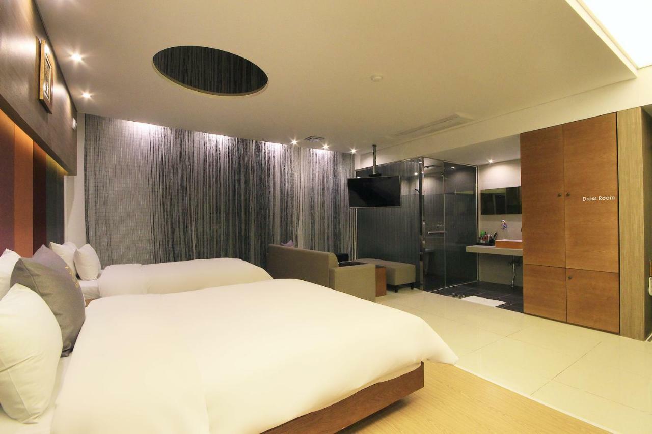 H Drive Hotel Iksan Ngoại thất bức ảnh